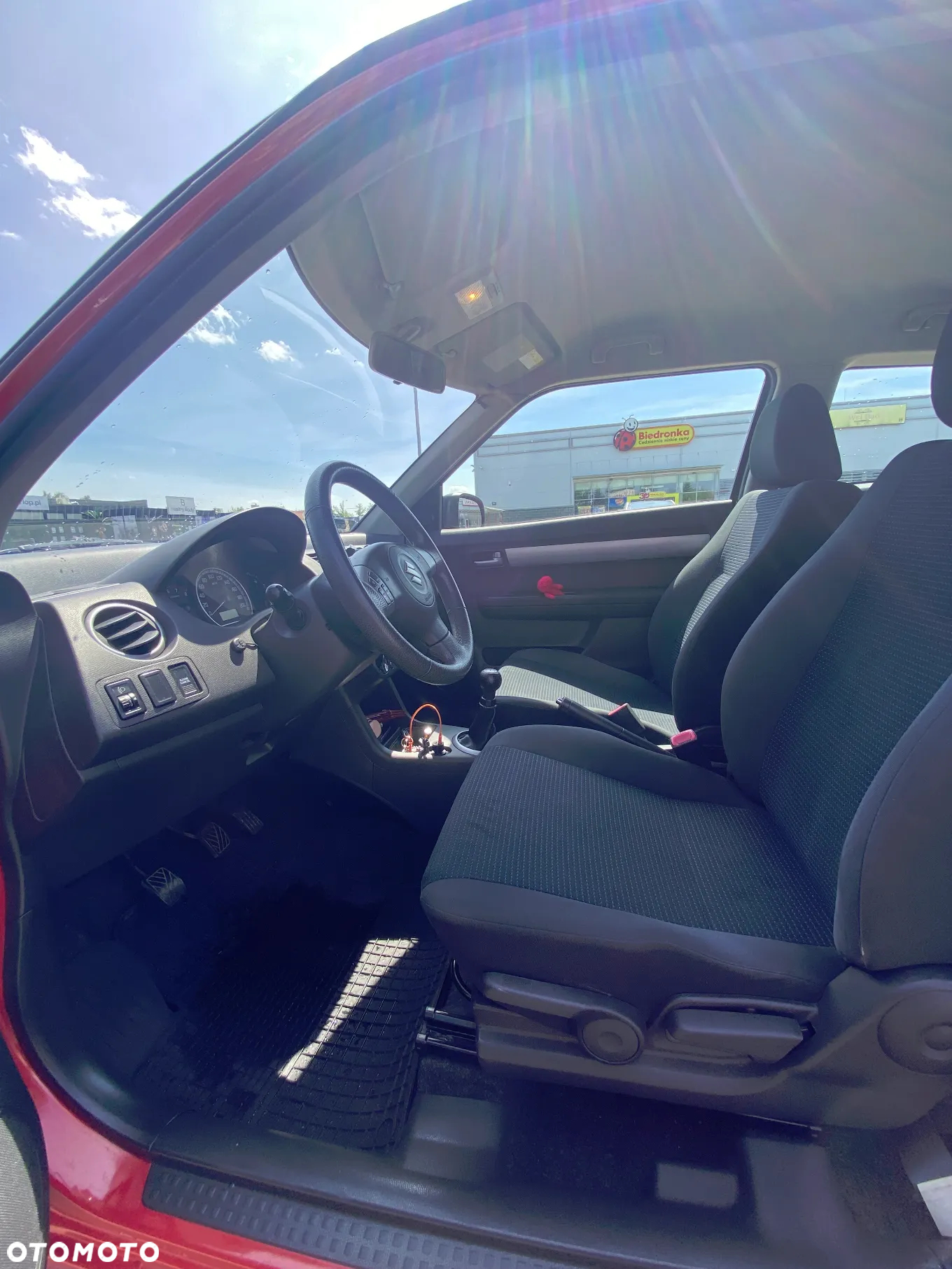 Suzuki Swift 1.3 Sakura - 9