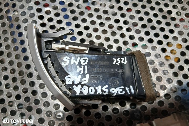 Grila ventilatie bord dreapta 5J0819701 5J0819701 Skoda Fabia 5J [200 - 2