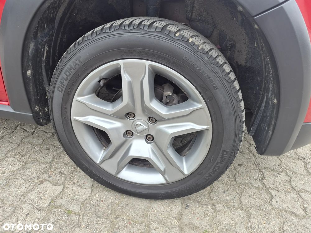 Dacia Sandero 0.9 TCe Laureate S&S EU6 - 10