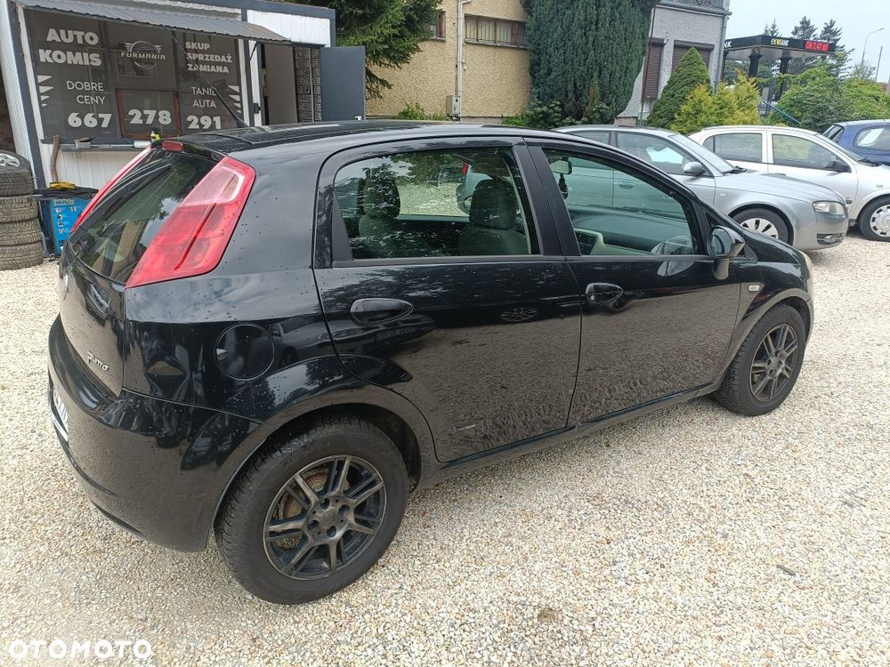 Fiat Grande Punto - 4