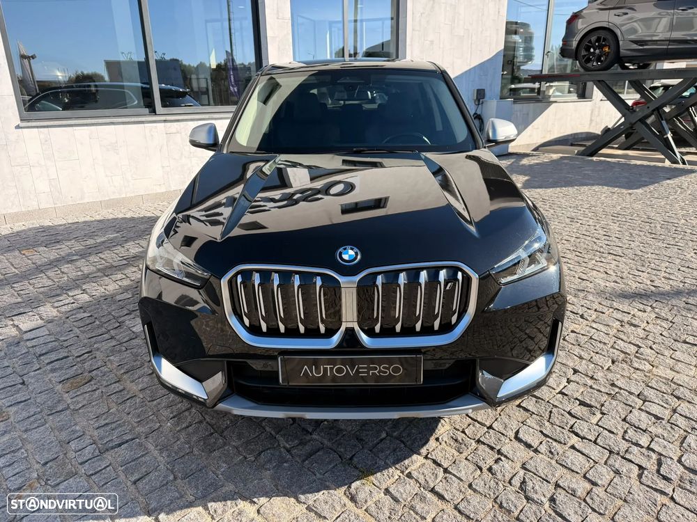 BMW Ix1 2023 photo 3