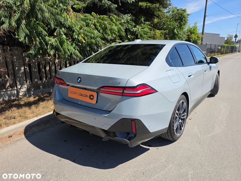 BMW Seria 5 520d mHEV M Sport - 13