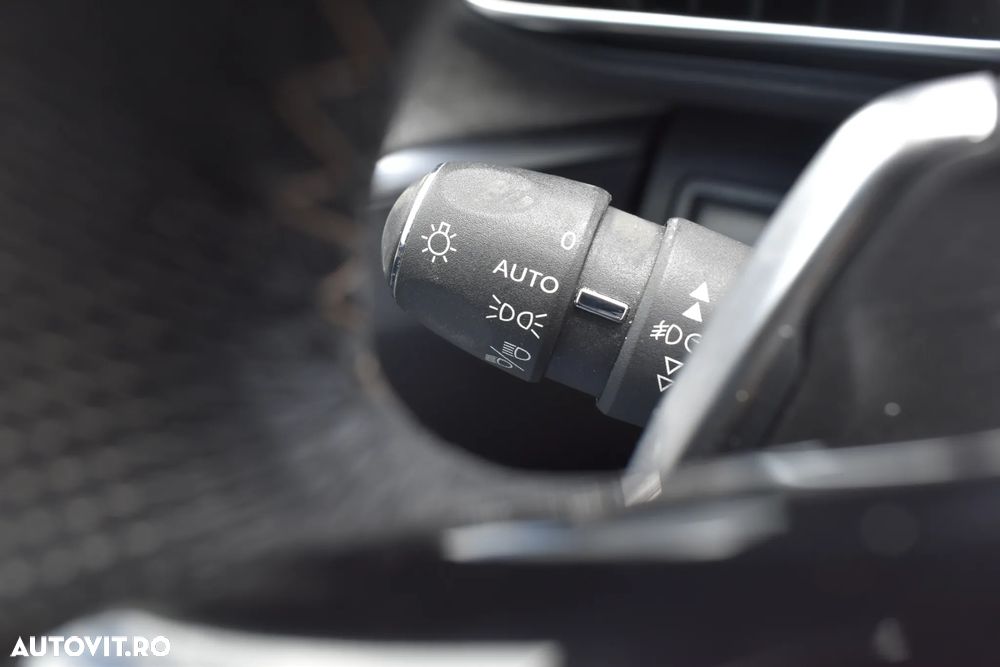 Peugeot 3008 2.0 BlueHDI S&S EAT8 GT - 26