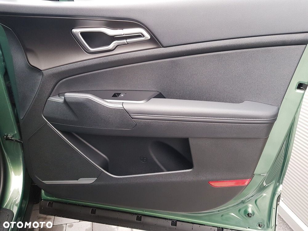 Kia Sportage 1.6 T-GDI HEV Anniversary 2WD - 26