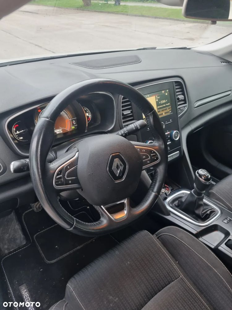 Renault Megane 1.5 dCi Life - 11