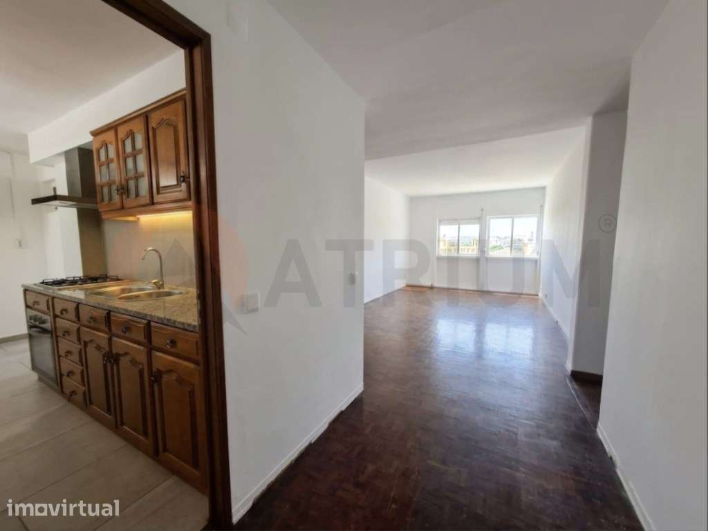 T3 com com algumas remodelações, Prédio com Elevador - Setúbal - Grande imagem: 3/13