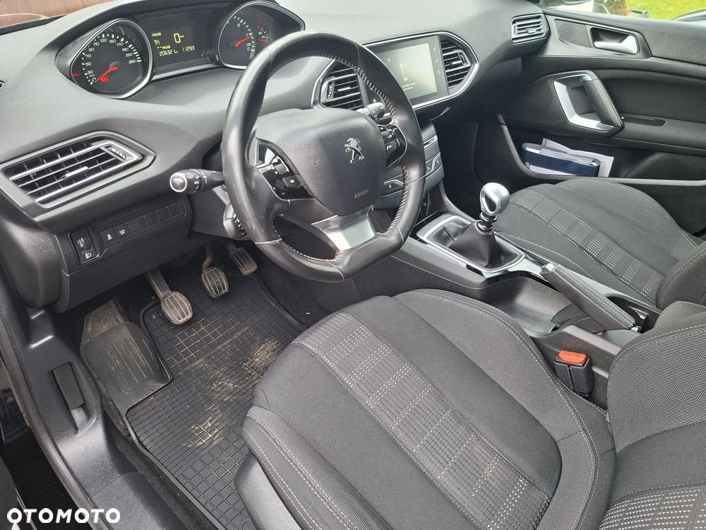 Peugeot 308 1.6 BlueHDi Business Line S&S - 17