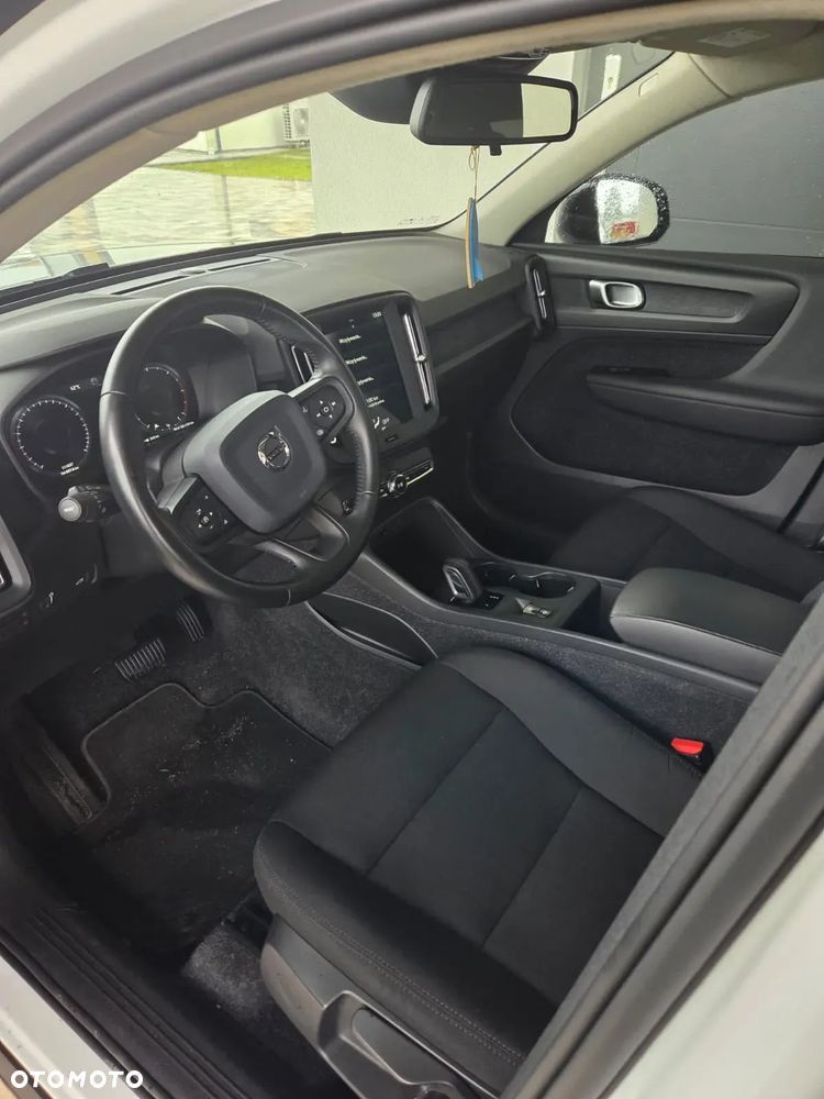 Volvo XC 40 D3 SCR Momentum - 3