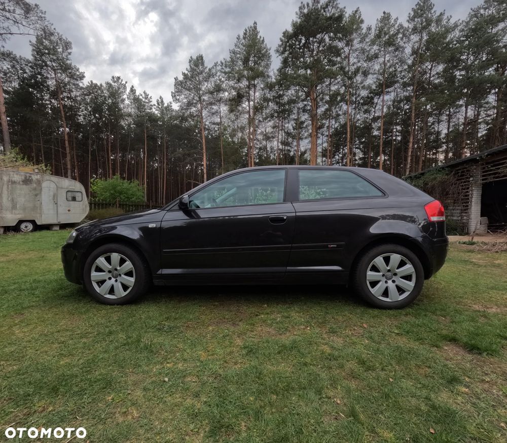 Audi A3 1.6 Ambiente - 1