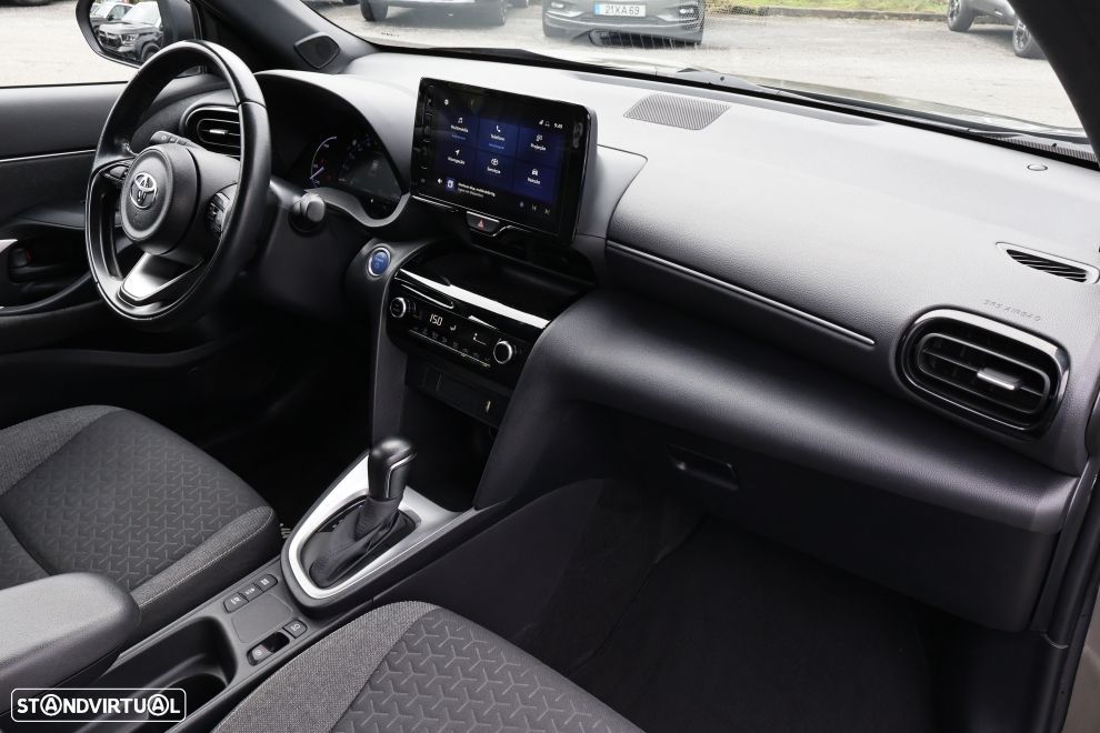 Toyota Yaris Cross 1.5 HDF Luxury - 14