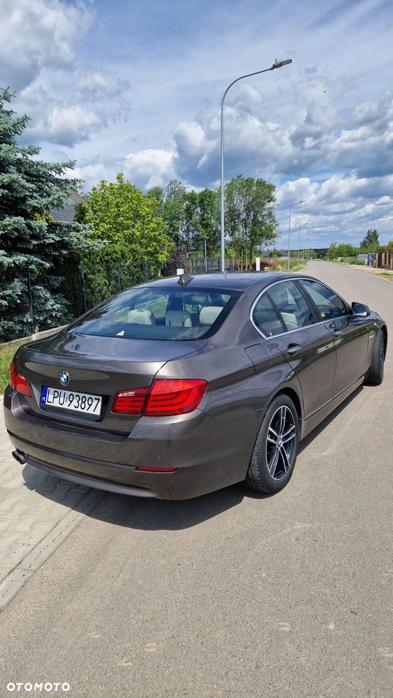 BMW Seria 5 525d - 5