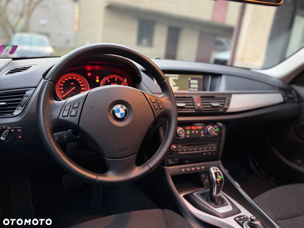 BMW X1 xDrive18d xLine - 3