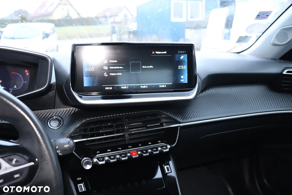 Peugeot 2008 PureTech 130 GT Pack - 23
