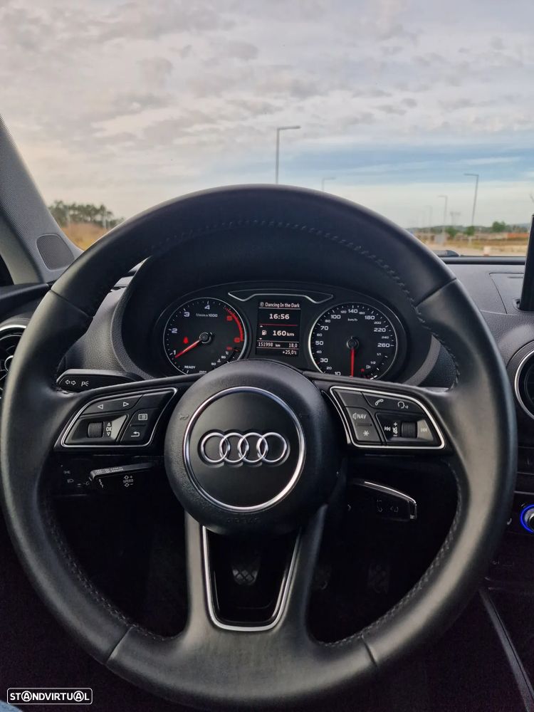 Audi A3 Sportback 1.6 TDI B.Line Attraction - 7