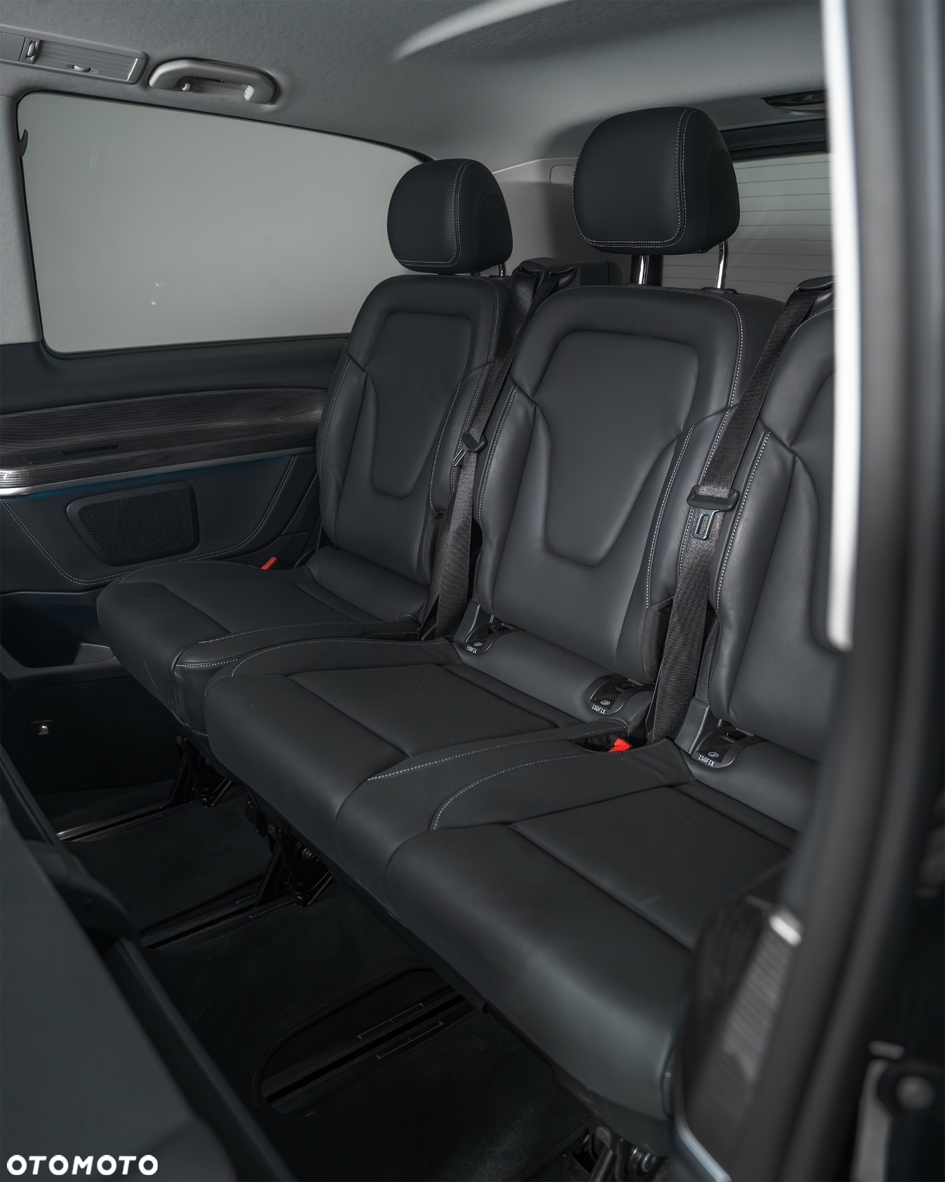 Mercedes-Benz Klasa V 220 d Avantgarde 9G-Tronic (d³ugi) - 20