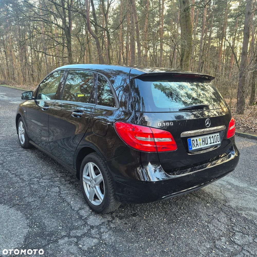 Mercedes-Benz Klasa B 180 BlueEFFICIENCY Edition - 5
