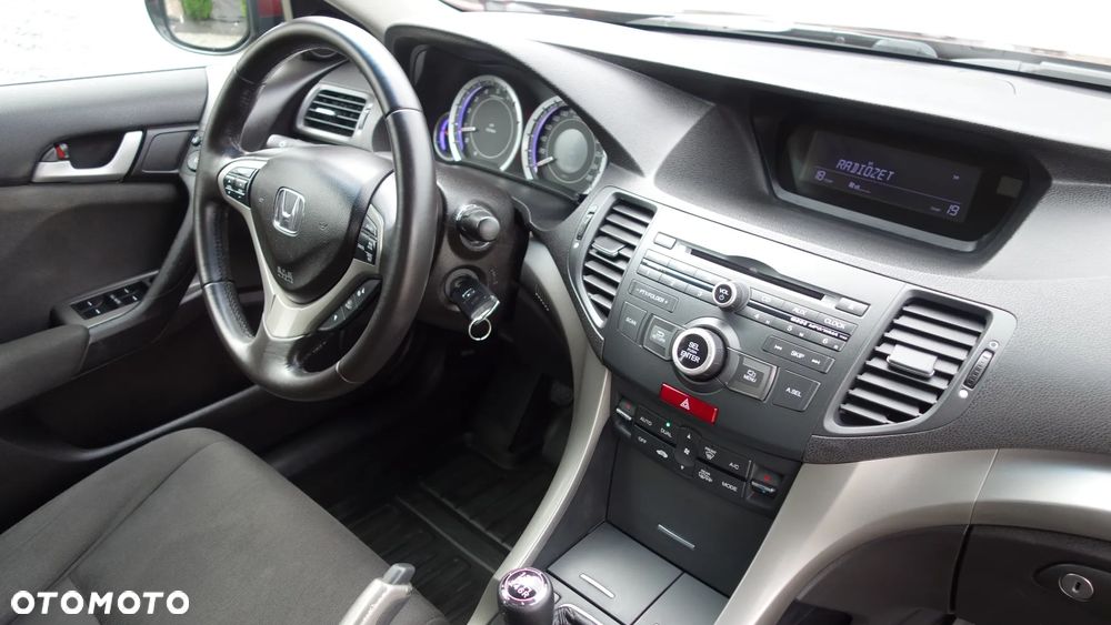 Honda Accord 2.0 Elegance - 32