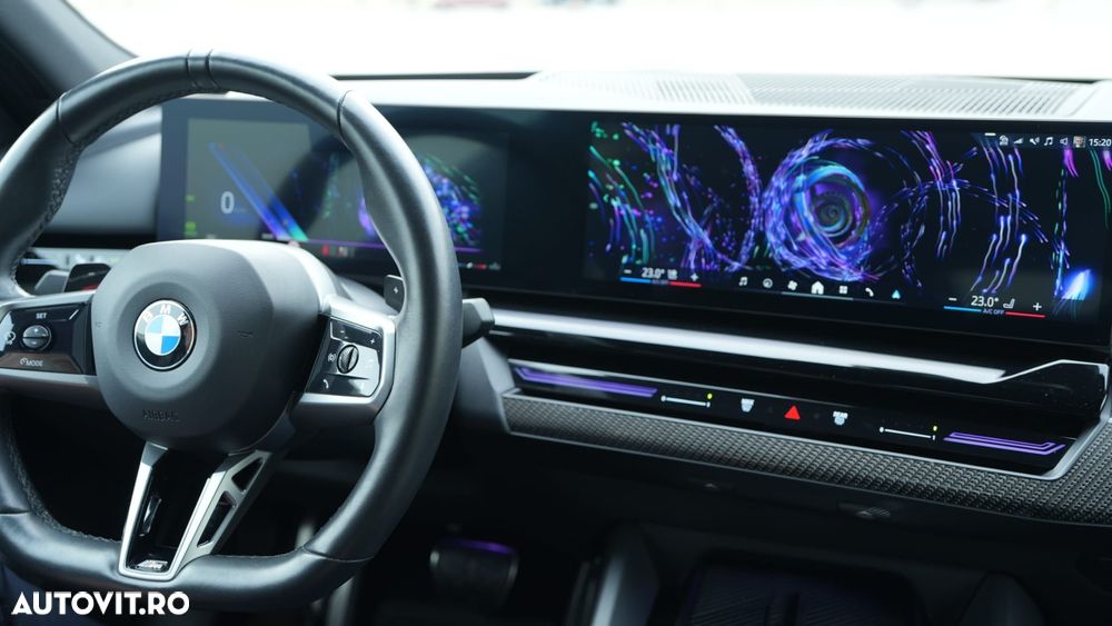 BMW Seria 5 520i AT MHEV - 26