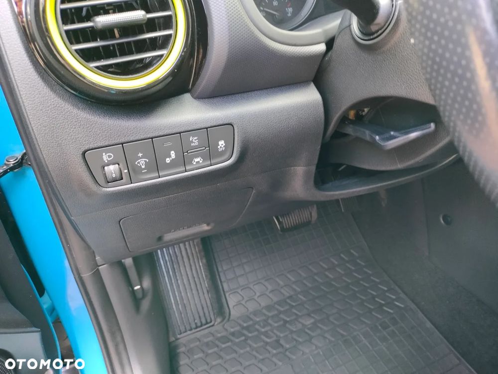 Hyundai Kona 1.6 T-GDI DCT 4WD Premium - 6