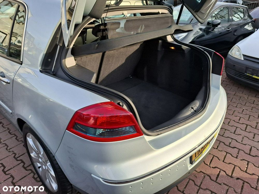 Renault Vel Satis 3.0 dCi Initiale - 33