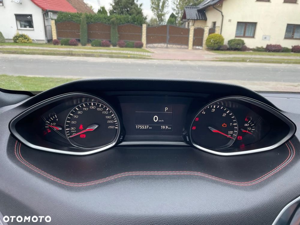 Peugeot 308 - 10