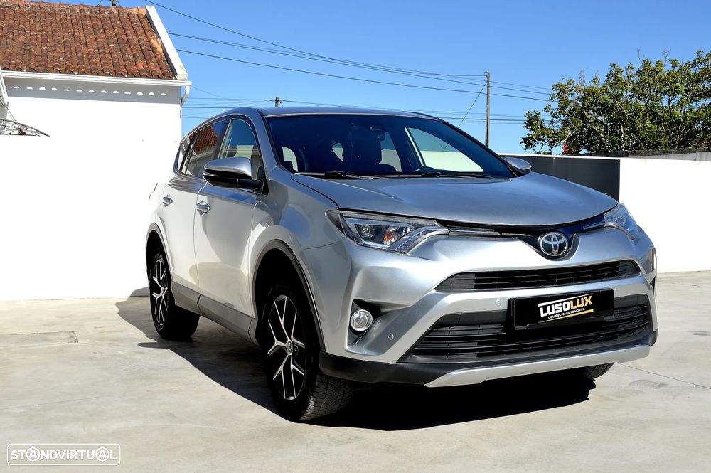 Toyota RAV4 2.0 D-4D 4x2 S&S Comfort - 8