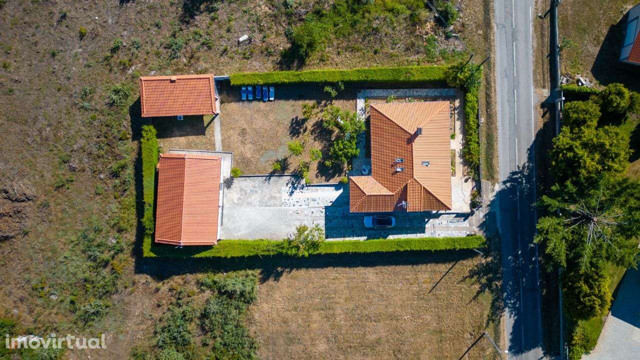 Moradia Individual T4 ao lado da barragem dos Pisões, Montalegre! - Grande imagem: 2/60