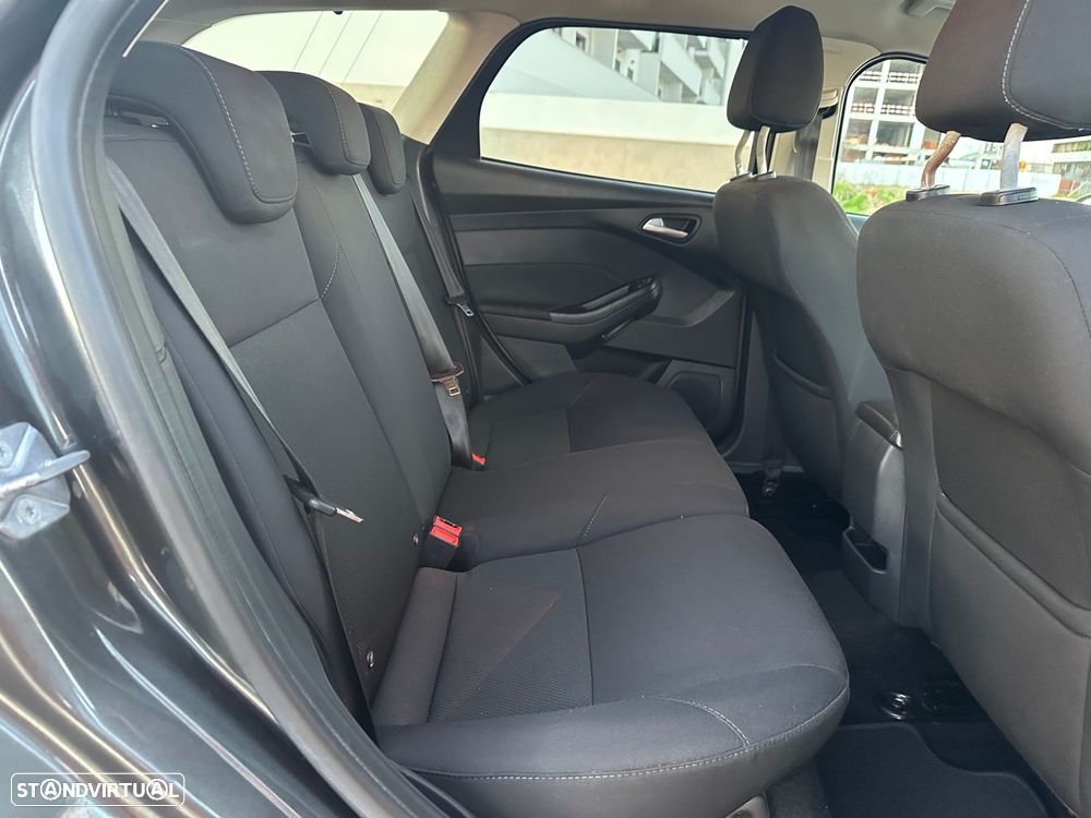 Ford Focus SW 1.5 TDCi Titanium DPS - 14