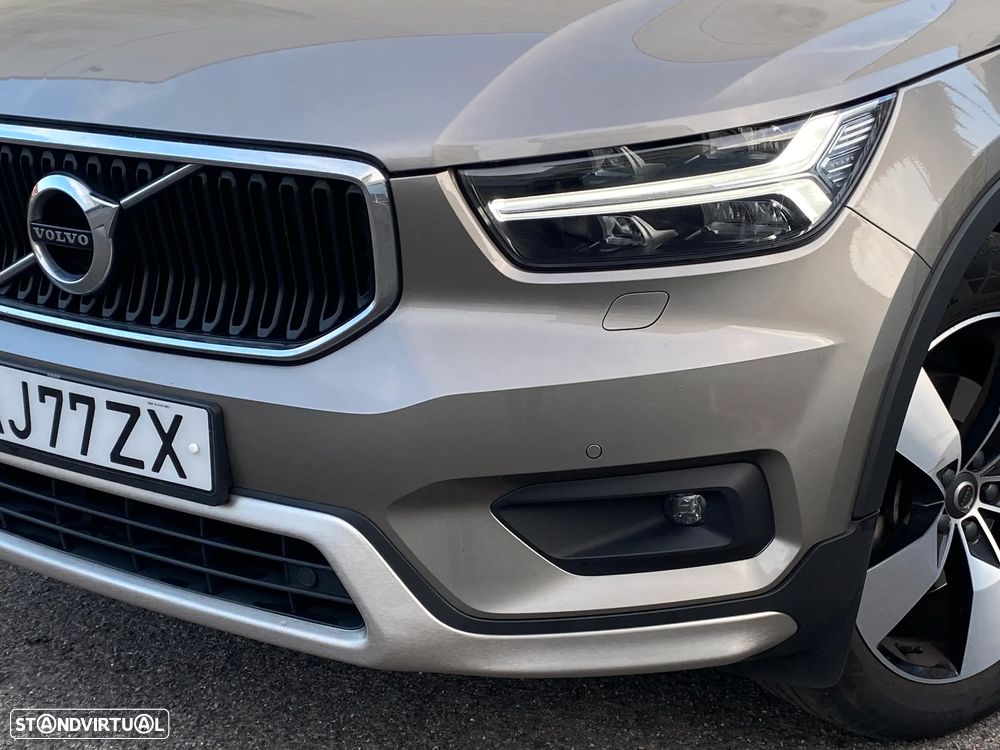 Volvo XC 40 2.0 B4 Momentum Plus - 20