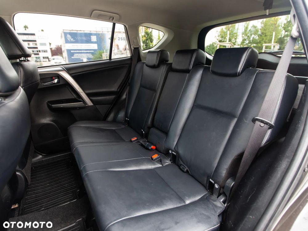 Toyota RAV4 2.0 D-4D 4x2 Start-Stop Executive - 24