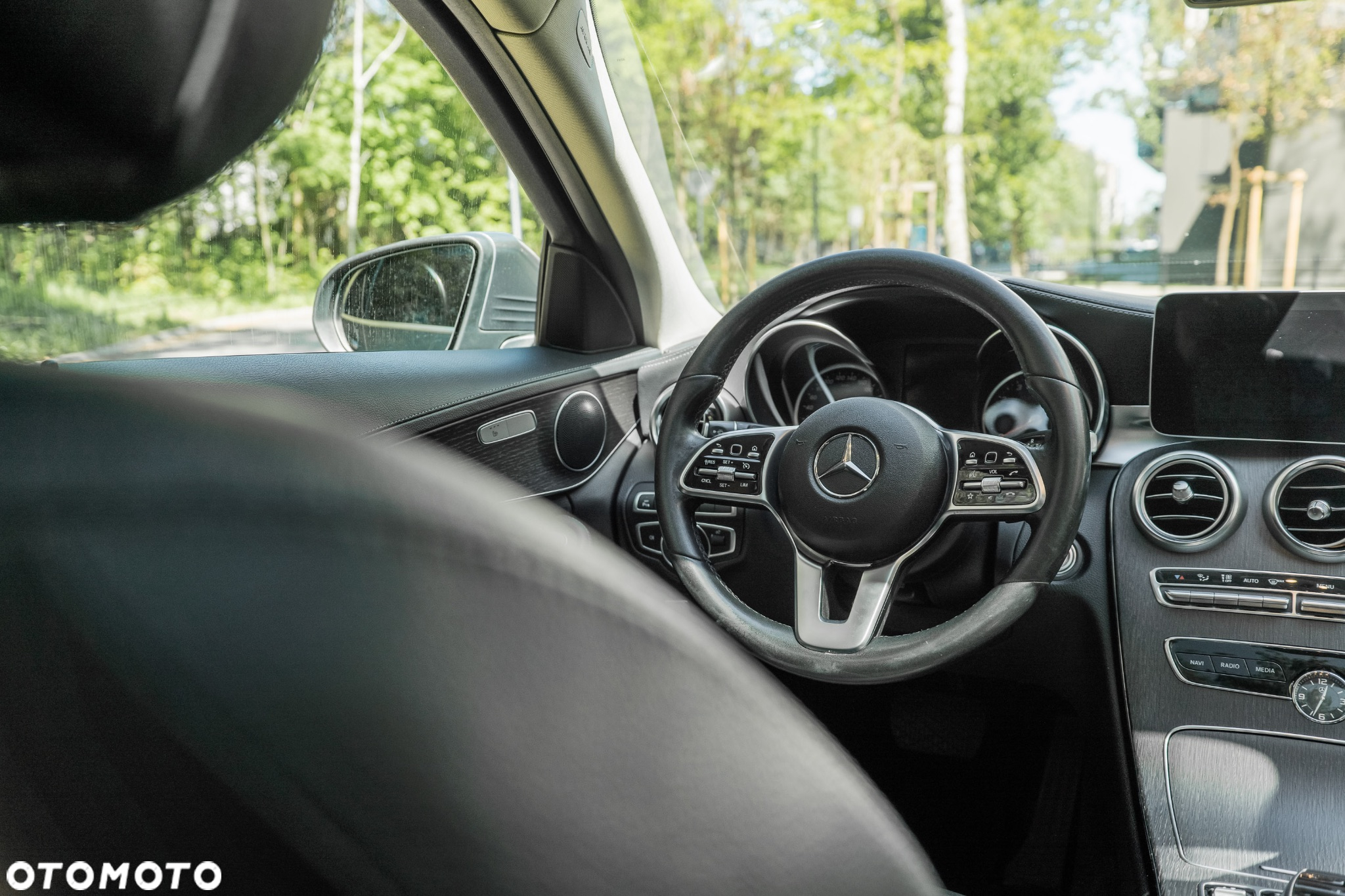 Mercedes-Benz Klasa C 300 4MATIC 9G-TRONIC - 18