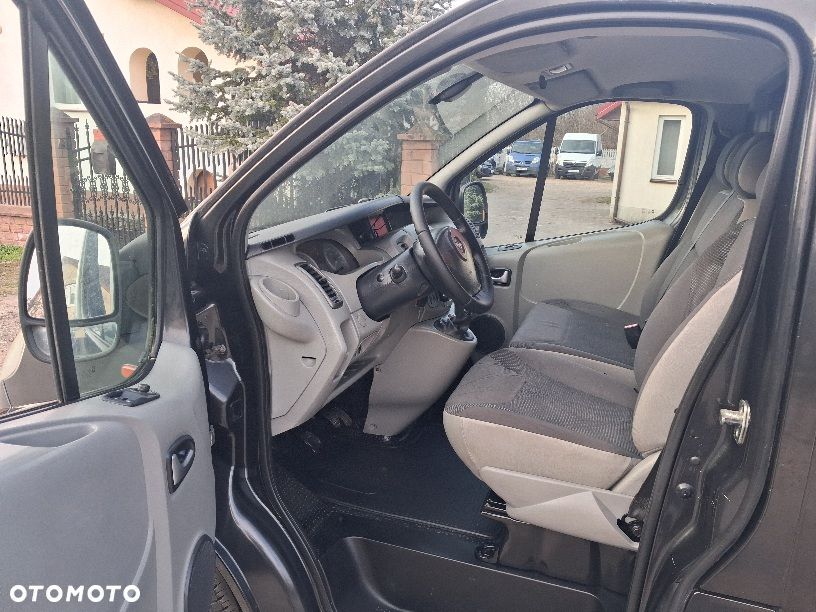 Opel Vivaro - 11