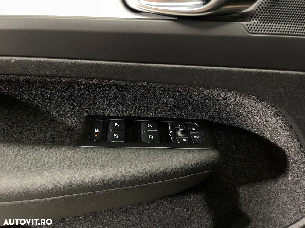 Volvo XC 40 T5 Recharge DKG Core - 22