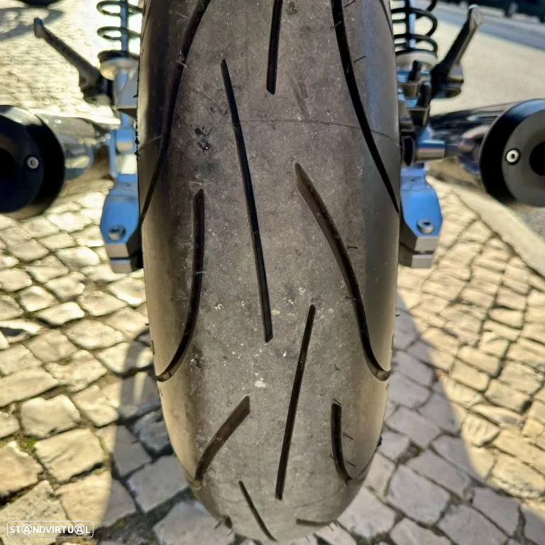 Kawasaki ZR 750C - 19