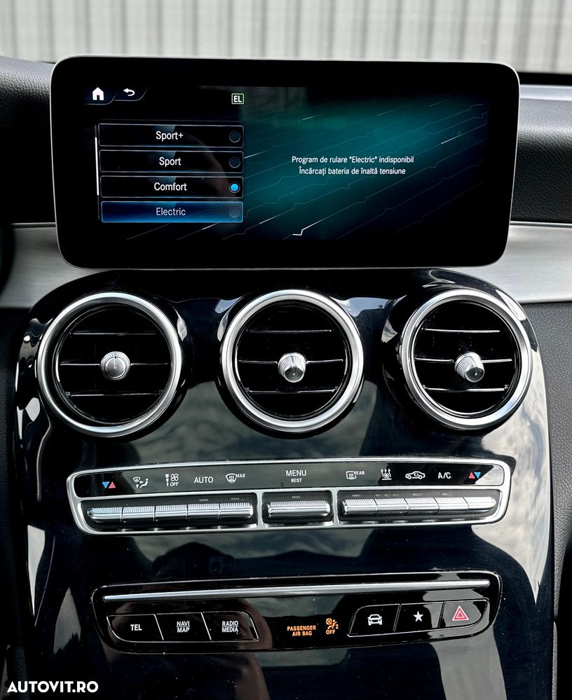 Mercedes-Benz GLC - 23