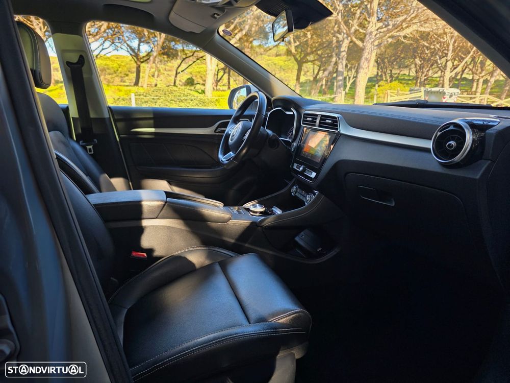 MG ZS Maximal Luxury - 19