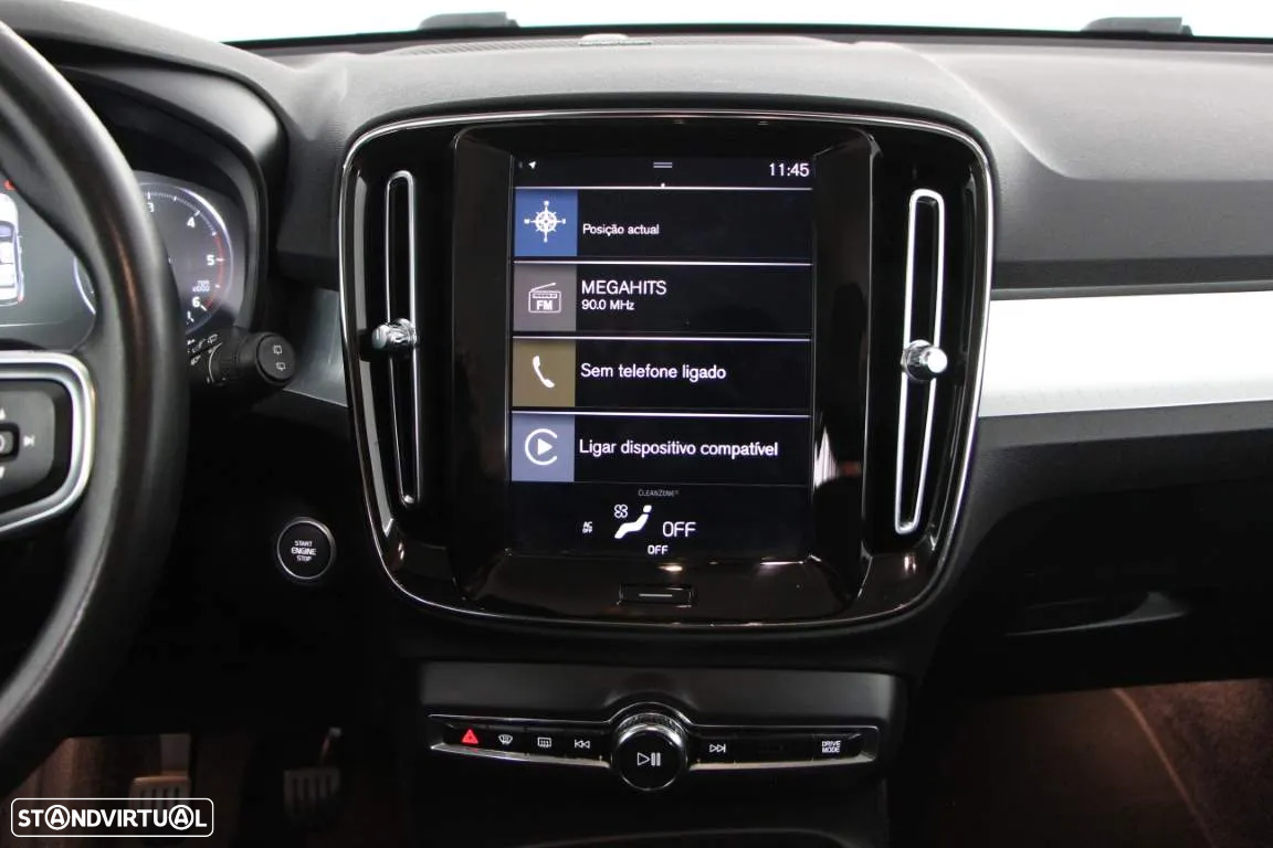 Volvo XC 40 2.0 D3 Momentum Plus - 4