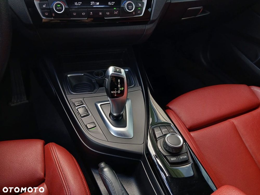 BMW Seria 1 - 23