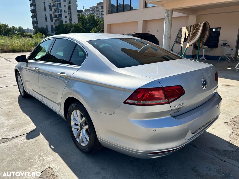 Volkswagen Passat 2.0 TDI Highline - 4