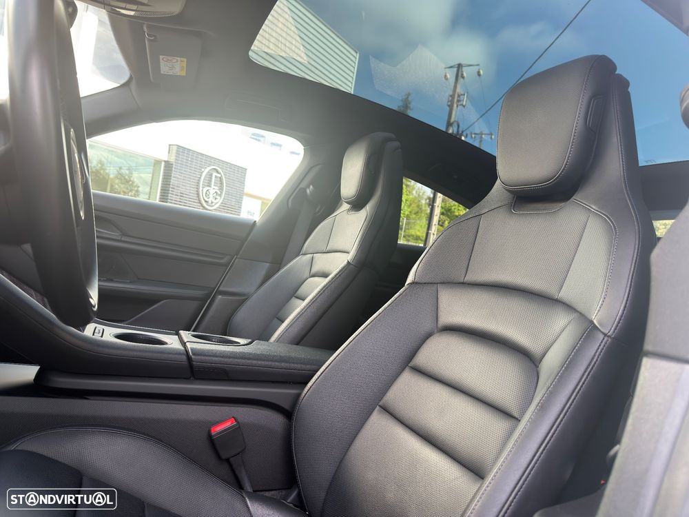 Porsche Taycan 4S Bateria Performance Plus - 26