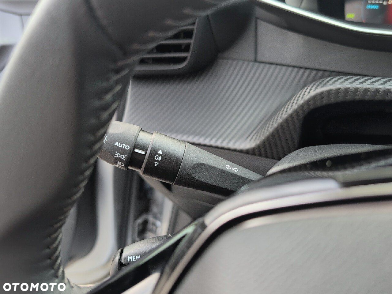 Peugeot 208 1.2 PureTech Allure Pack S&S - 27