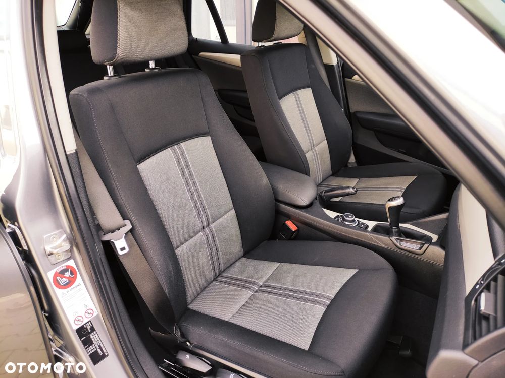 BMW X1 xDrive20i - 19