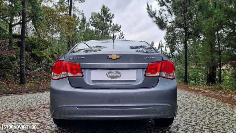 Chevrolet Cruze 1.7 VCDi LT - 24