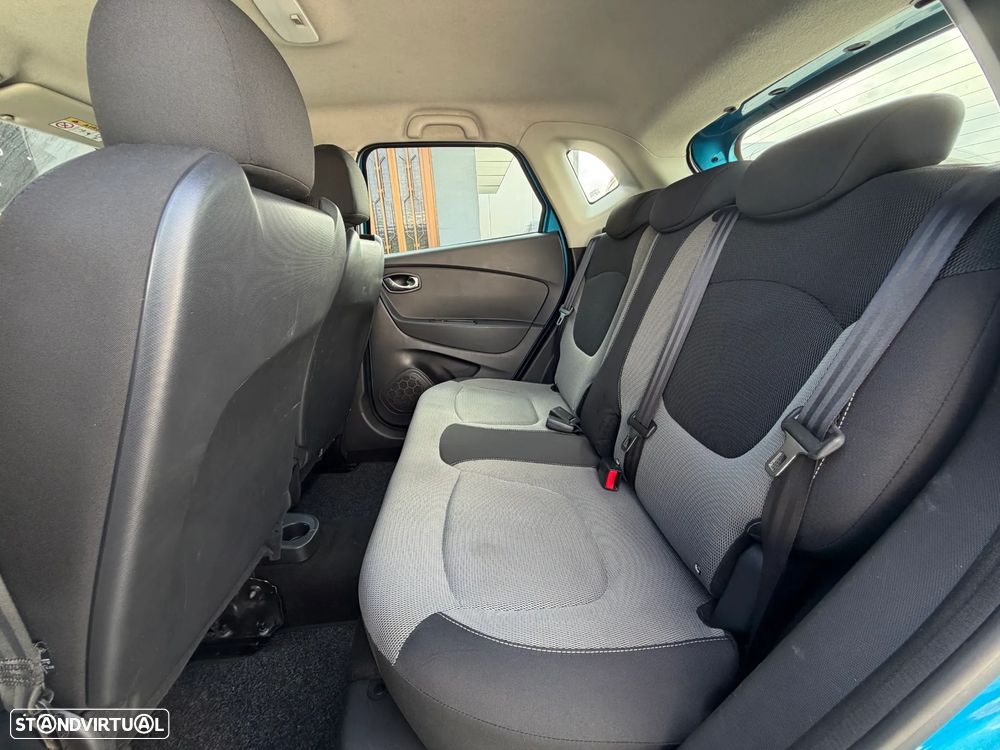 Renault Captur dCi 90 EDC Dynamique - 25