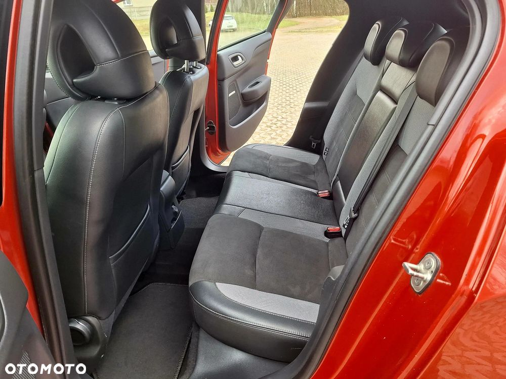 Citroën DS4 1.6 e-HDi SoChic MCP - 16