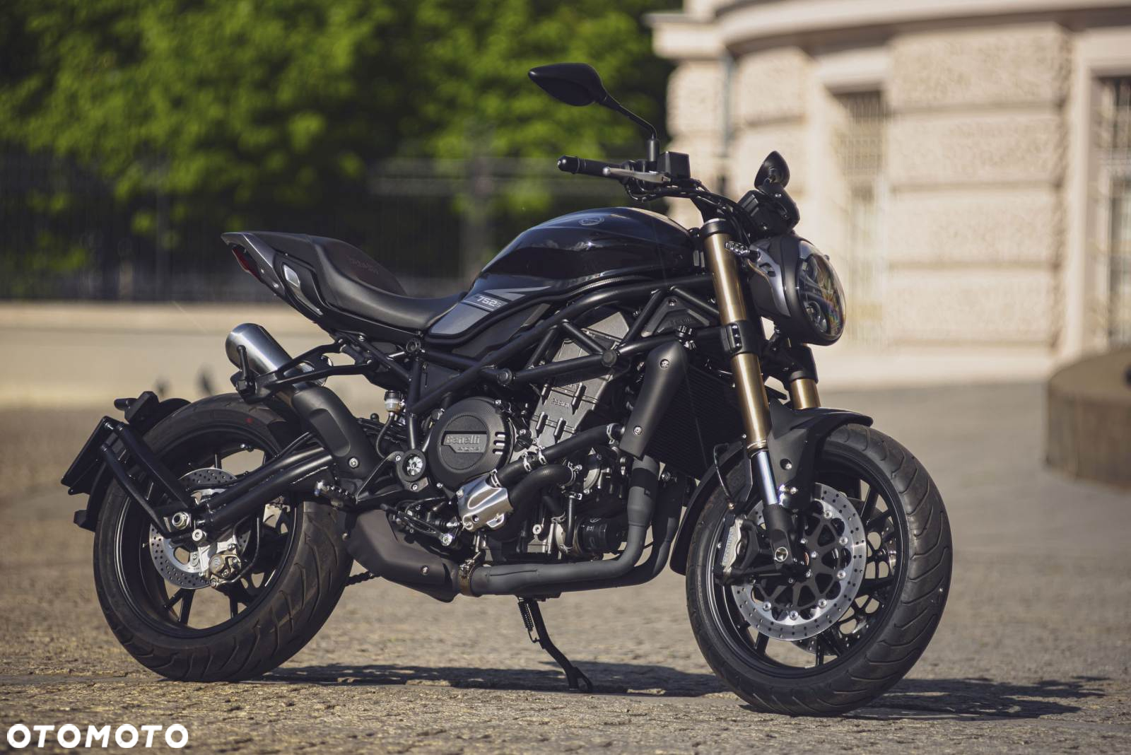 Benelli 752 S - 3