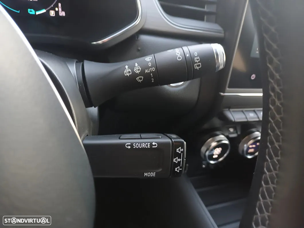Renault Captur 1.6 E-Tech Plug-In Intens - 21