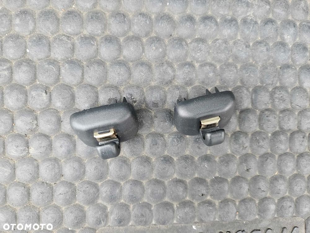 Uchwyt 8E0857562A 8E0857563A Daszek Mocowanie Słonecznik Haczyk Podsufitka S-line Czarny AUDI A4 B6 B7 B8 A3 A6 Q3 Q5 - 2