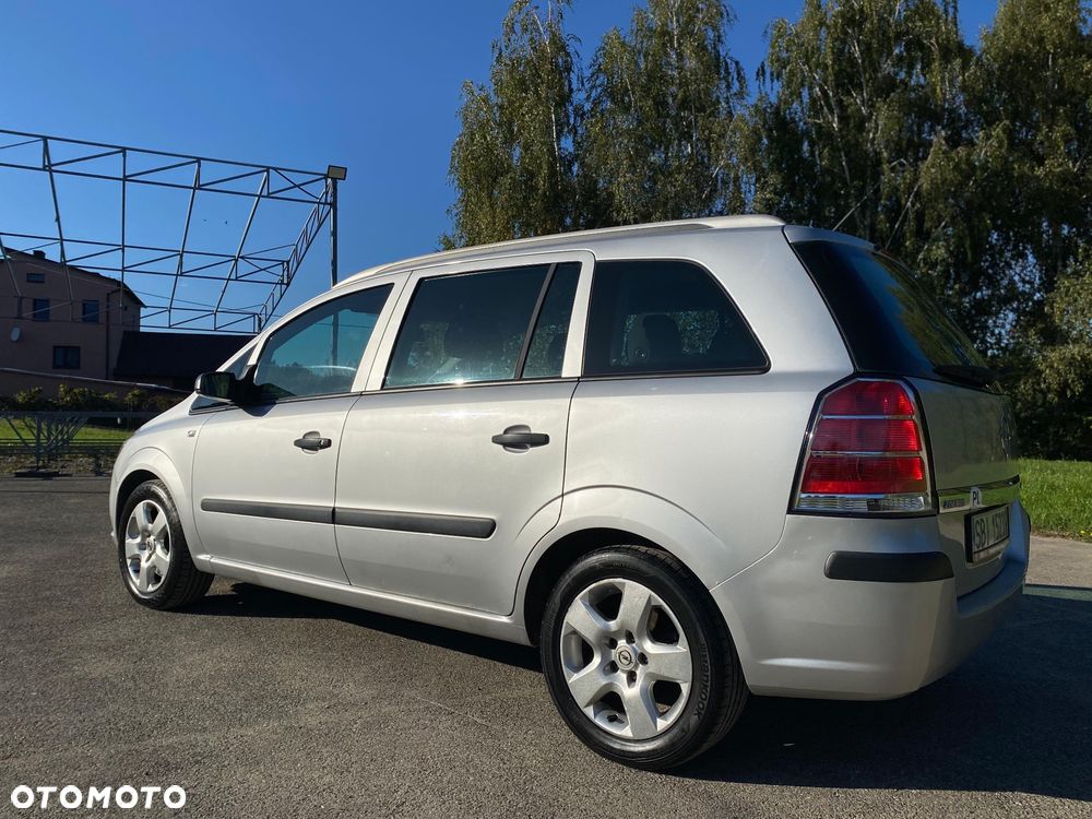 Opel Zafira 1.9 CDTI Navi - 4