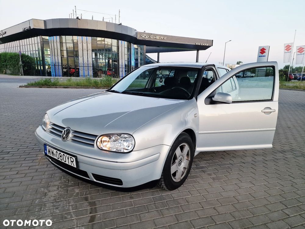 Volkswagen Golf 1.6 Highline - 1